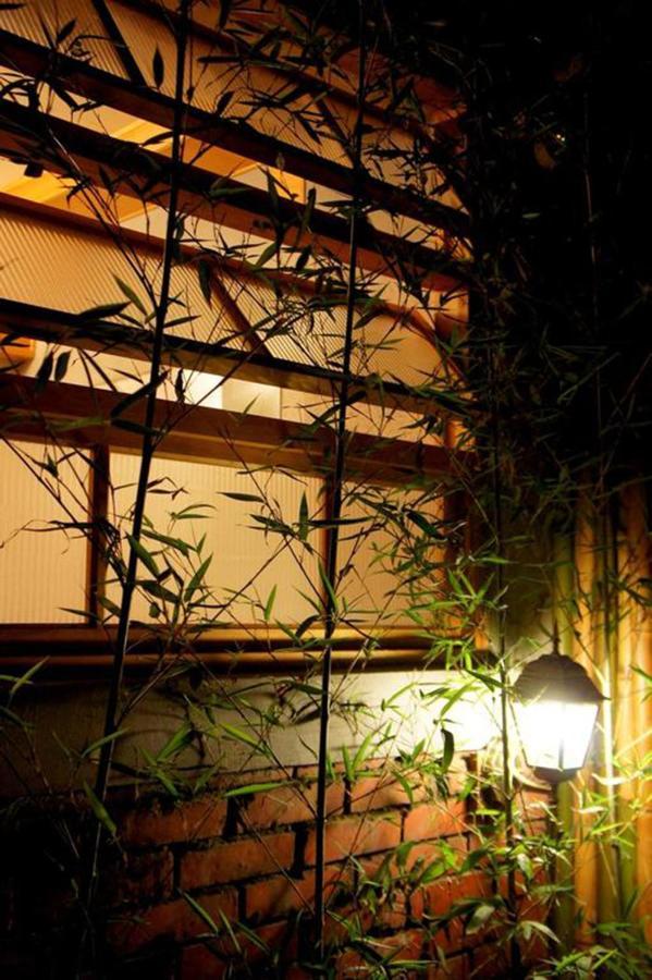 Loku. Tainan Hotell Exteriör bild