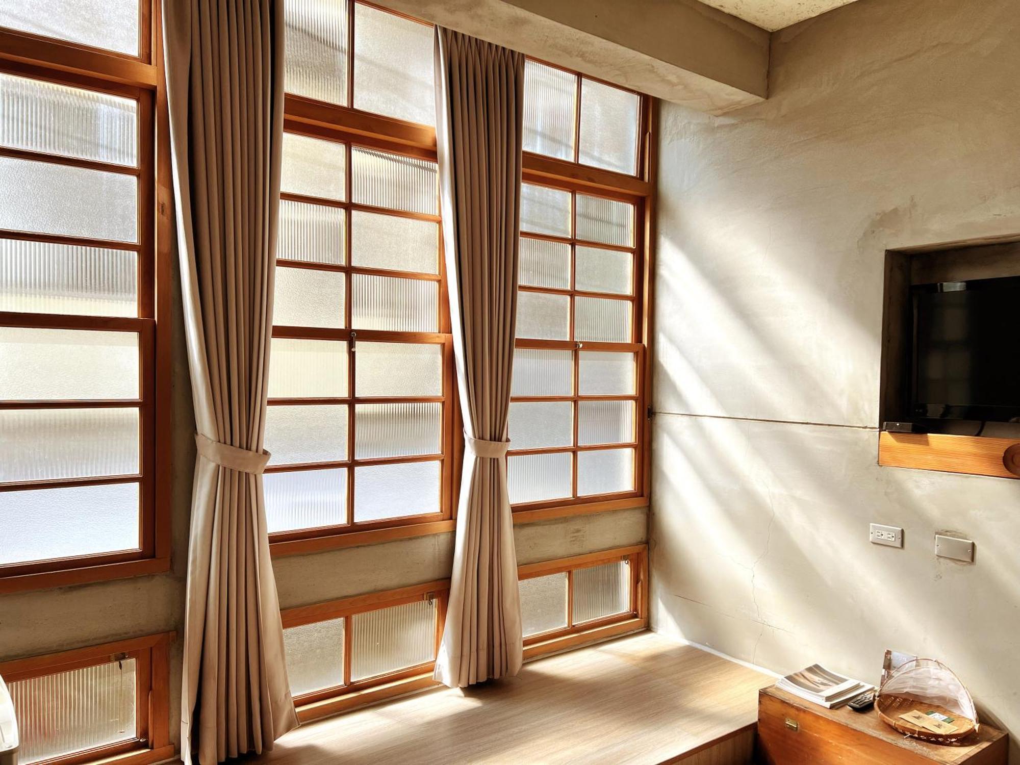 Loku. Tainan Hotell Exteriör bild